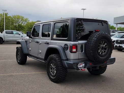 Used 2019 Jeep Wrangler Unlimited Rubicon w/ Cold Weather Group AWD/4WD image 19