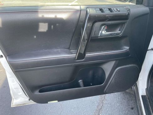 Used 2019 Toyota 4Runner TRD Off-Road image 25