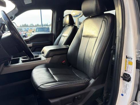 Certified 2022 Ford F350 Lariat w/ Lariat Value Package image 20