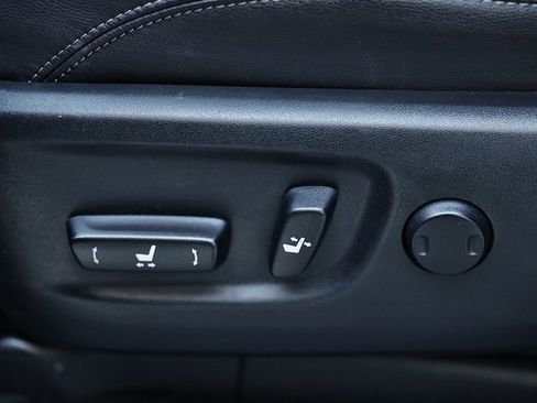 Used 2018 Toyota 4Runner SR5 Premium image 24