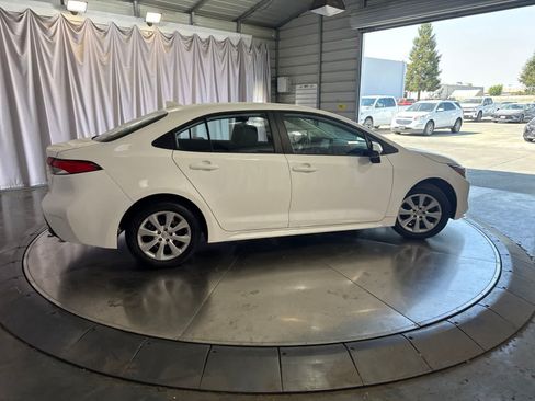 Used 2026 Toyota Corolla LE FWD image 4