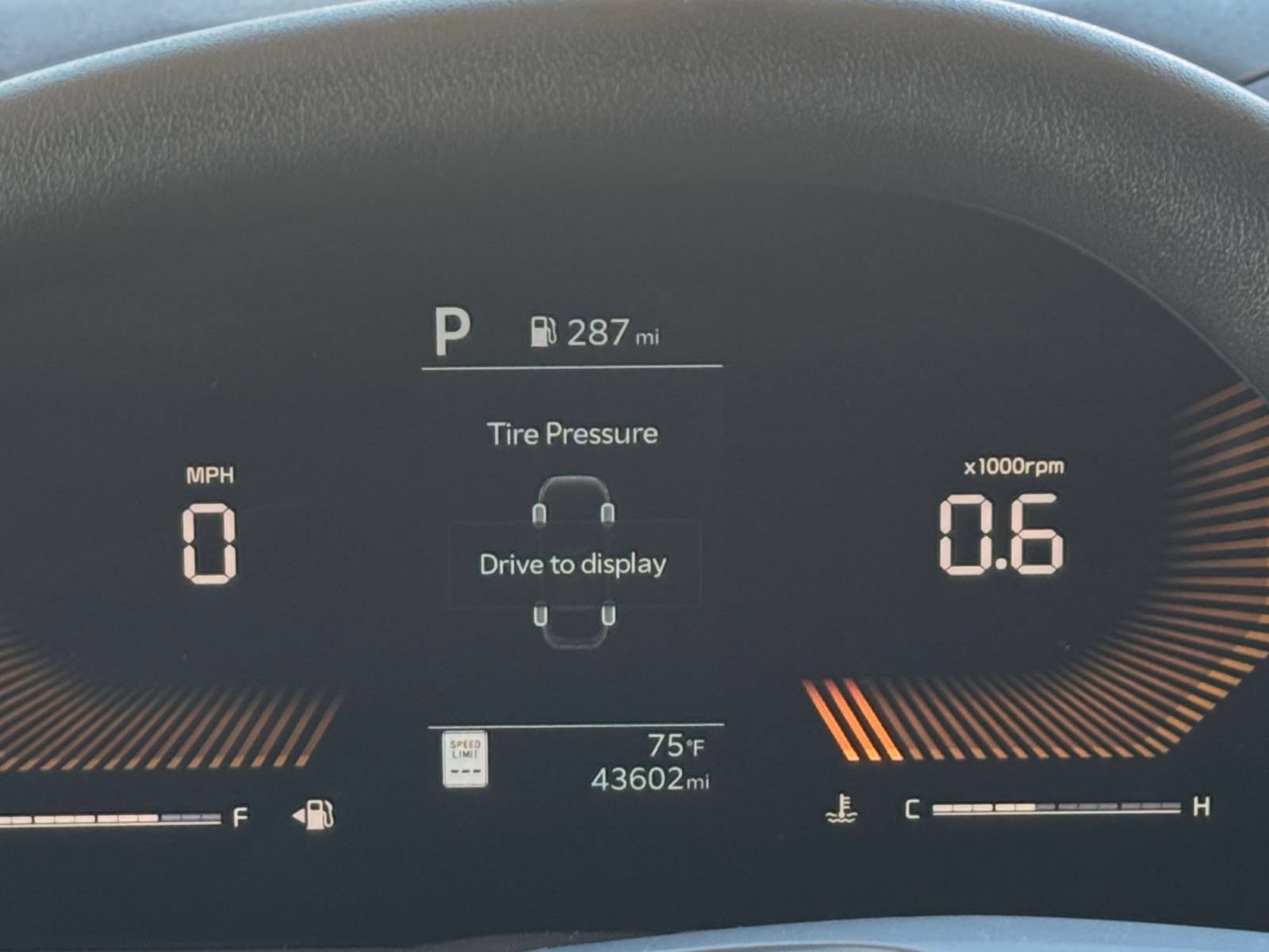 Used 2025 Kia K4 FWD image 39