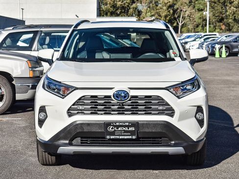 Used 2019 Toyota RAV4 Limited image 2