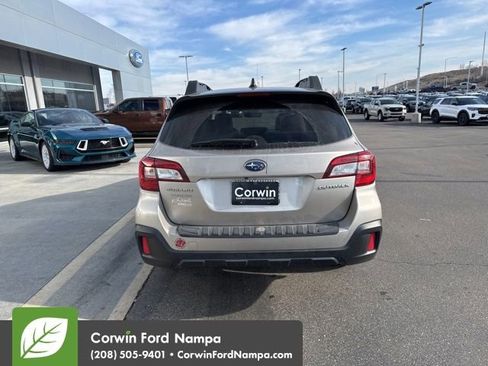 Used 2019 Subaru Outback 2.5i Premium image 5