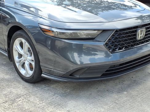 Used 2023 Honda Accord LX image 11