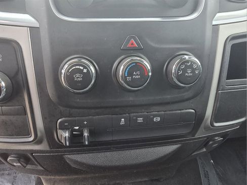 Used 2018 RAM 2500 SLT image 20