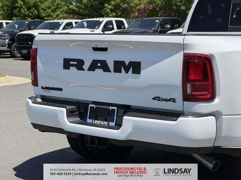 New 2026 RAM 3500 Laramie AWD/4WD image 9