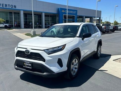 Used 2023 Toyota RAV4 LE AWD/4WD image 30