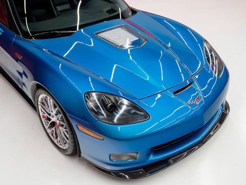 Used 2011 Chevrolet Corvette ZR1 w/ Preferred Equipment Group RWD image 7