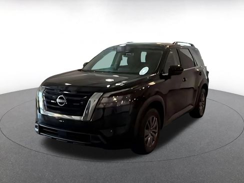 Used 2025 Nissan Pathfinder SV FWD image 8