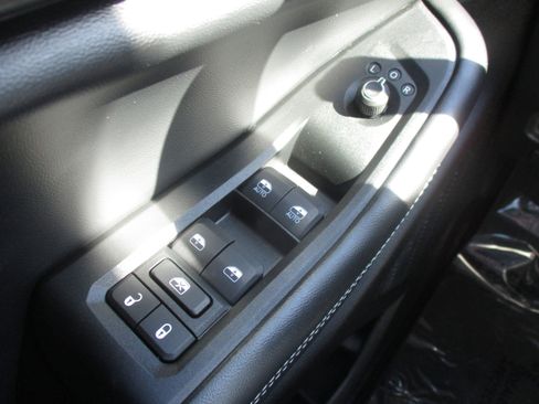 Used 2024 Jeep Grand Cherokee L Laredo w/ Luxury Tech Group I RWD image 32