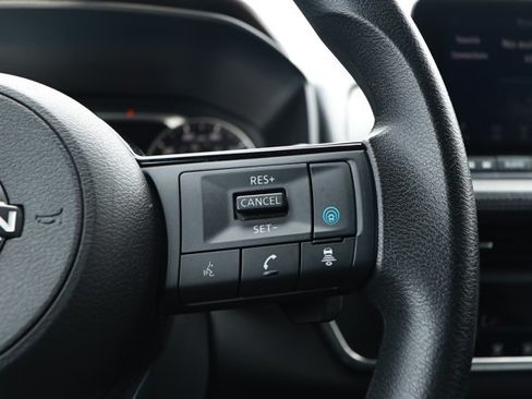 Used 2023 Nissan Rogue SV AWD/4WD image 14