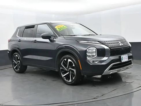 Used 2024 Mitsubishi Outlander Ralliart AWD/4WD image 2