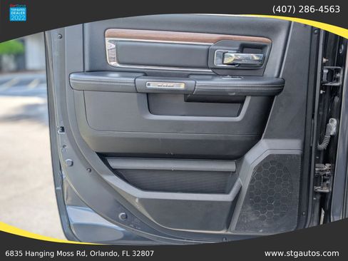 Used 2015 RAM 1500 Laramie RWD image 17
