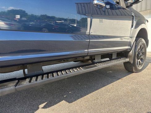 Used 2017 Ford F250 Lariat w/ Chrome Package AWD/4WD image 16