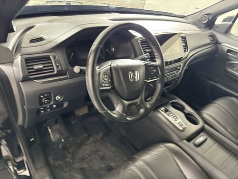 Used 2023 Honda Passport TrailSport image 25