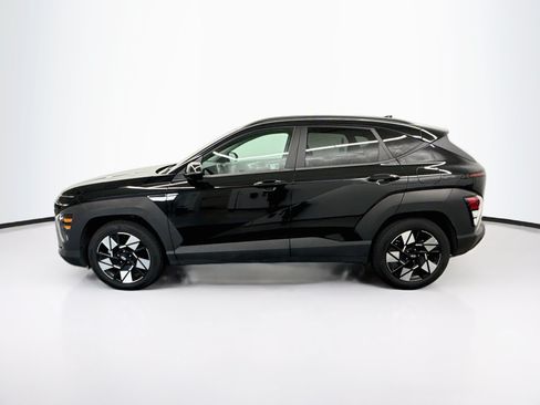 Used 2025 Hyundai Kona SEL FWD image 4