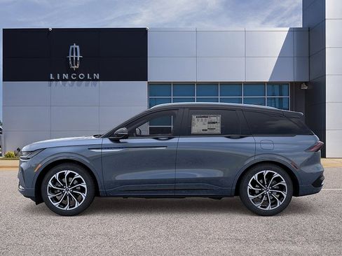 New 2026 Lincoln Nautilus Reserve AWD/4WD image 3