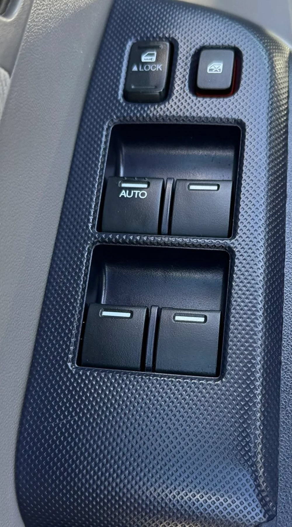 Used 2010 Honda Insight EX image 19