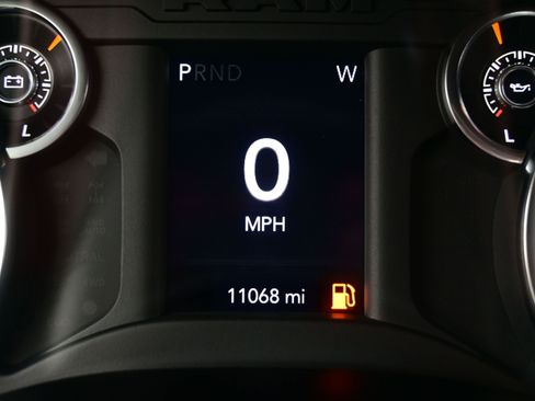 Used 2021 RAM 5500 Tradesman image 28