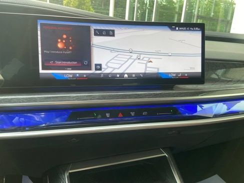 Used 2023 BMW 760i xDrive w/ Parking Assistance Package AWD/4WD image 15