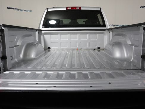 Used 2017 RAM 1500 Express image 8