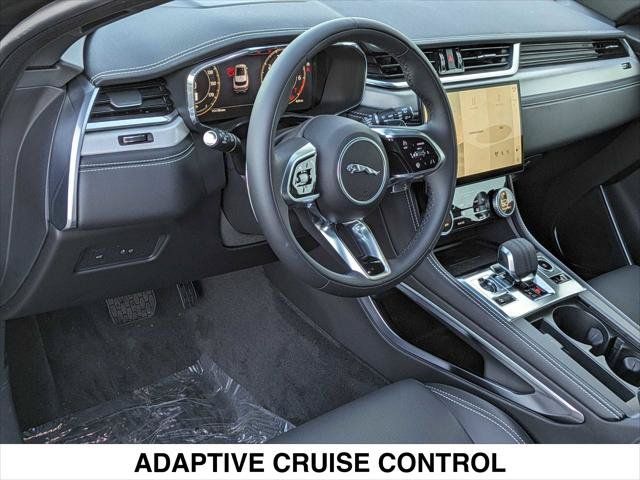New 2024 Jaguar F-PACE R-Dynamic S AWD/4WD image 7