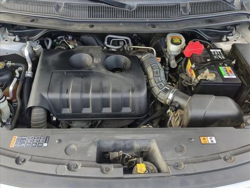 Used 2016 Ford Explorer XLT w/ Equipment Group 202A image 24