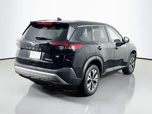 Used 2022 Nissan Rogue SV AWD/4WD image 5