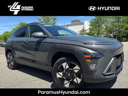 Used 2024 Hyundai Kona SEL AWD/4WD image 1