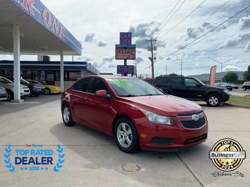 Used 2014 Chevrolet Cruze LT FWD image 1