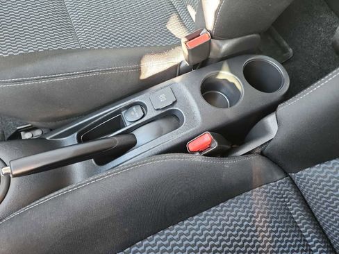 Used 2015 Nissan Versa Note SV image 24