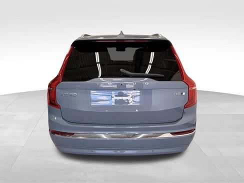 Used 2023 Volvo XC90 B5 Plus AWD/4WD image 4
