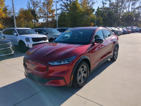 Used 2023 Ford Mustang Mach-E Select w/ Comfort Package Lite image 8