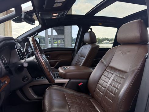 Used 2021 Nissan Titan Platinum Reserve w/ Moonroof Package AWD/4WD image 13