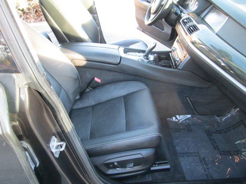Used 2014 BMW 535i Gran Turismo xDrive AWD/4WD image 9
