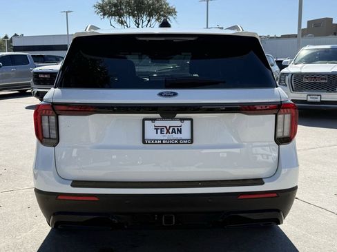 Used 2025 Ford Explorer ST-Line w/ Premium Package RWD image 6