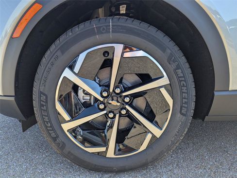 New 2026 Chevrolet Equinox EV LT w/ LPO, All-Weather Mat Package image 9