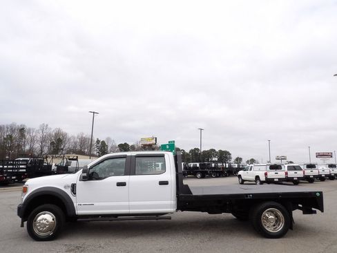 Used 2022 Ford F550 4x4 Crew Cab Super Duty w/ Power Equipment Group image 62