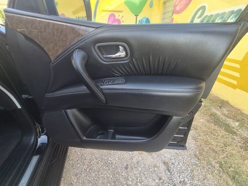 Used 2017 INFINITI QX80 2WD image 22