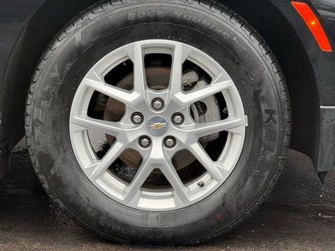 Used 2023 Chevrolet Equinox LT image 11