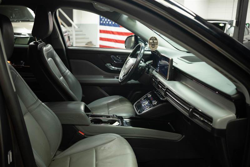 Used 2022 Lincoln Corsair FWD w/ Premium Package image 13