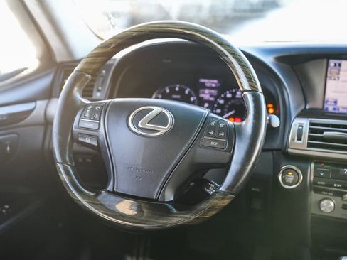 Used 2013 Lexus LS 460 image 14