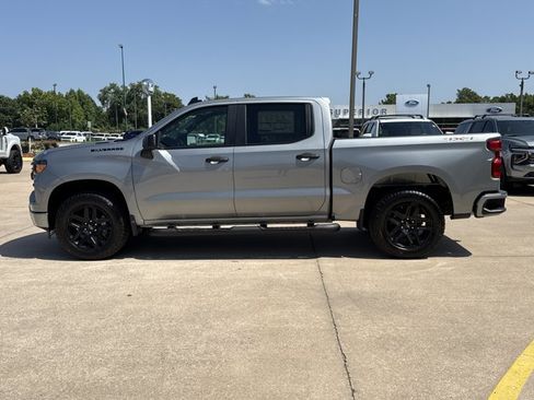 New 2026 Chevrolet Silverado 1500 Custom w/ Rally Edition AWD/4WD image 10