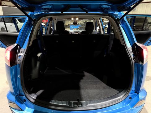 Used 2016 Toyota RAV4 LE FWD image 19