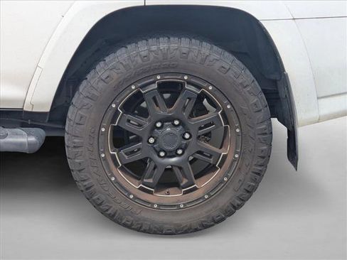 Used 2019 Toyota 4Runner SR5 image 16