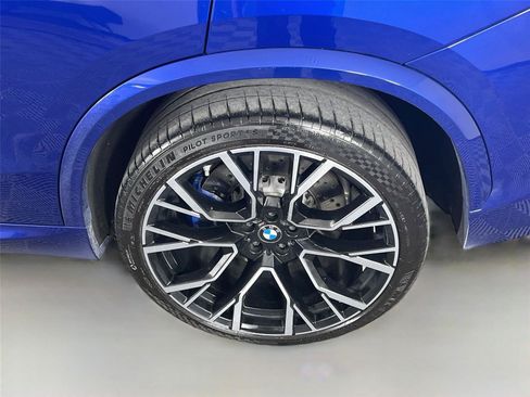 Used 2020 BMW X5 M Competition w/ Executive Package AWD/4WD image 32