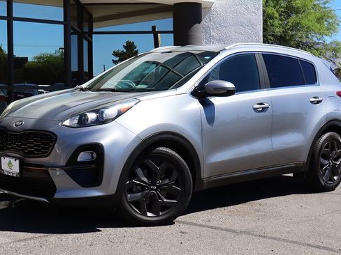 Used 2020 Kia Sportage S FWD image 2
