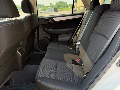 Used 2017 Subaru Outback 2.5i Premium image 17