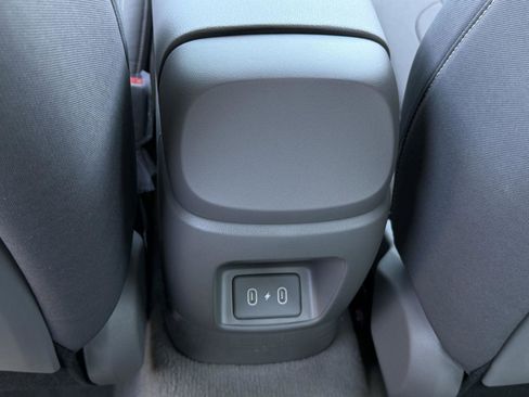 New 2026 Hyundai Elantra SEL Sport FWD image 8